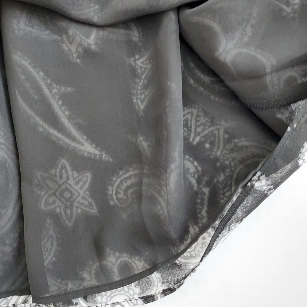 Loft Off The Shoulder Paisley Ruffled Velvet Trim Sleeve Top Size Medium NWT - Picture 5 of 10